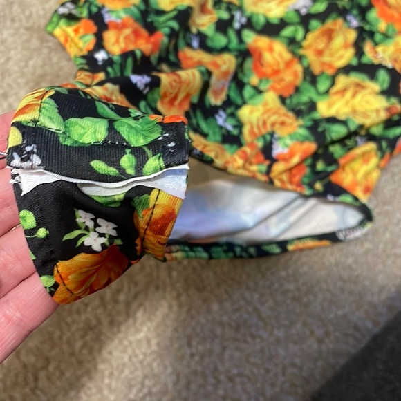 Floral Halter Bodysuit - Picture 7 of 9